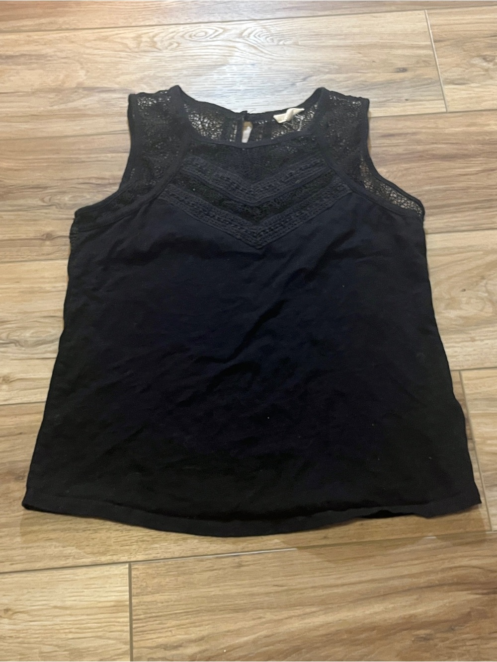 Adiva Black Lace Yoke Sleeveless Camisole